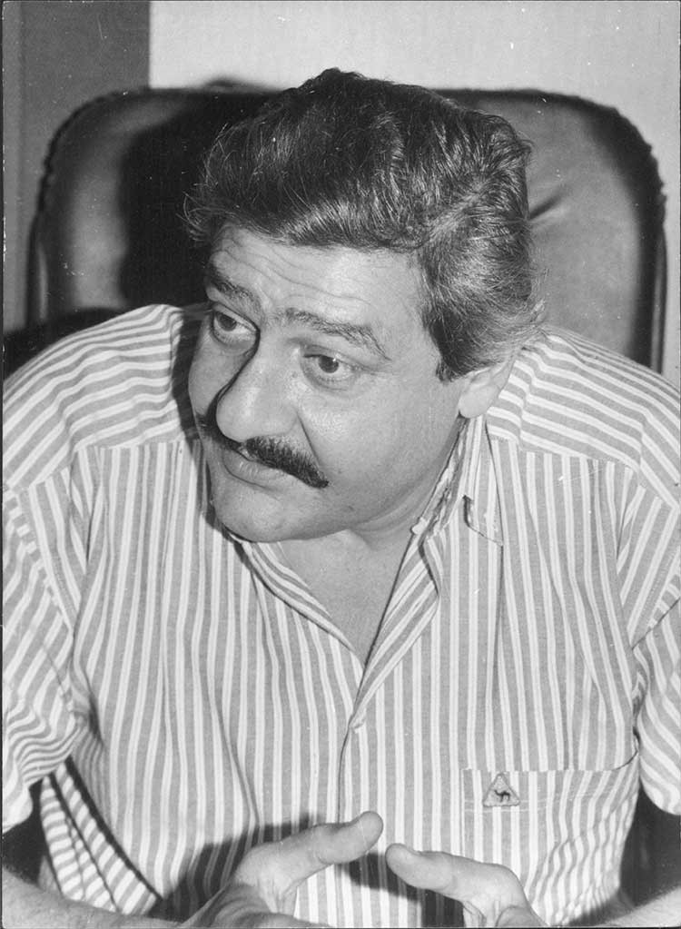 مصطفى حسين في شبابه