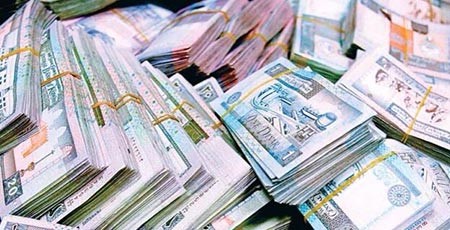 مطلوبة بـ 7570 ديناراً حاولت الهروب من نقطة تفتيش