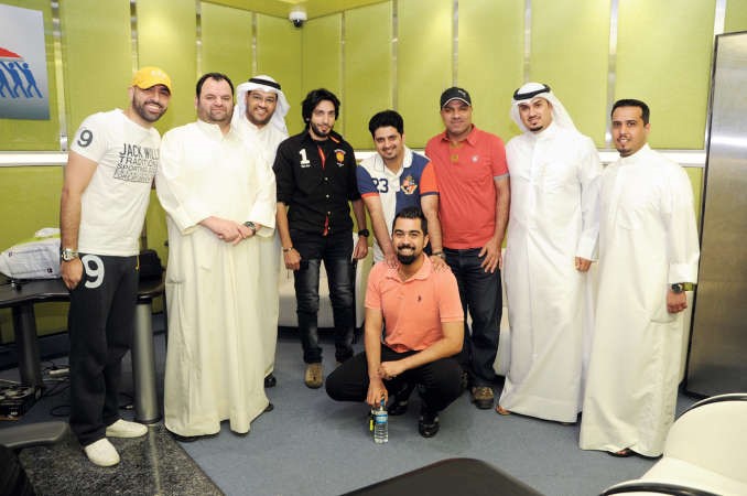 لقطة جماعية لفريق كنز fmفريال حماد﻿