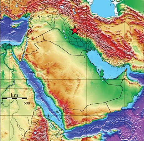  النجمة على الخريطة تمثل موقع الزلزال الرئيسي 