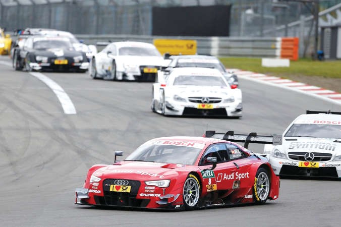 توقف اربع سيارات Audi RS 5 DTM بسبب الحوادث