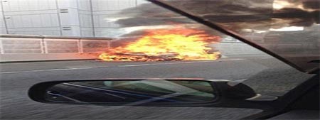بالصور.. خلال 60 ثانية لامبورجينى جالاردو تتحول الى كرة نار عملاقة