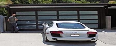 بالصور.. النجم الانجليزى جيسون ستاثام و عشق خاص للسيارات الألمانية