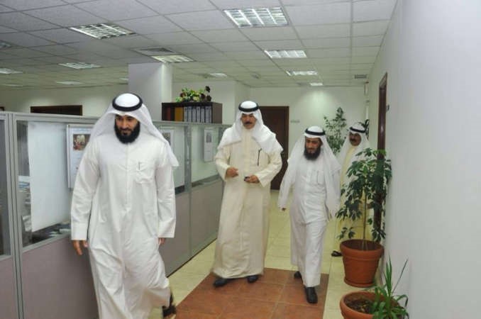 الشيخ محمد الخالد لدى زيارته الى المركز العالمي للوسطية وفي استقباله م فريد عمادي ﻿