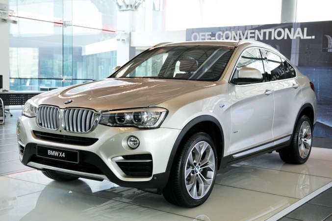 سيارة BMW X4 الرياضية الكوبيه الجديدة ﻿
