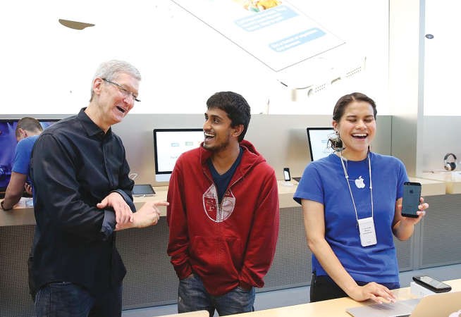 8 أسباب وراء تذبذب محتمل لسهم «آبل» مع طرح «آيفون 6» و«iWatch»