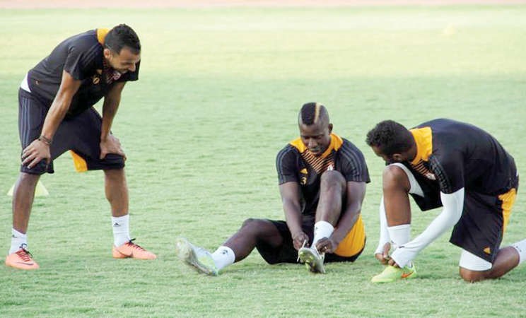 لاعبو الزمالك بداوا بالتركيز على المرحلة المقبلة بعد الهزيمة الهامشية من الهلال السوداني