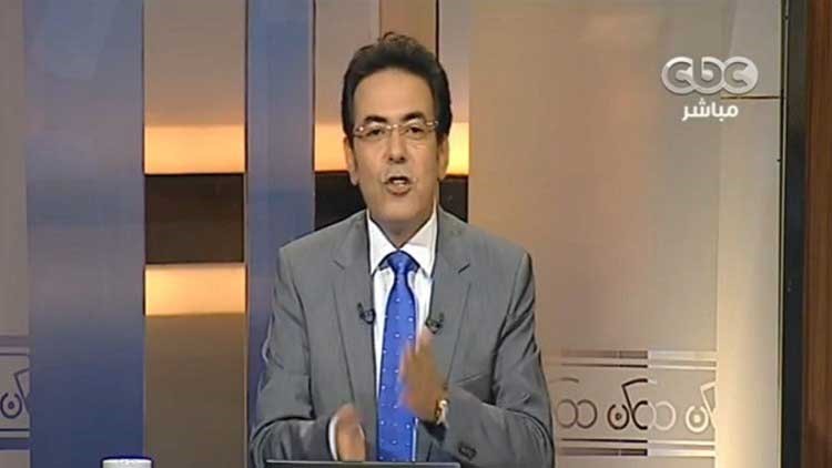 بالفيديو.. إعلامي مصري: صافيناز اتجوزت عشان تطلع لسانها للمصريين!