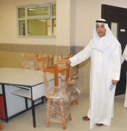  الوزير يتابع الاستعدادات للدراسة محمد هاشم 