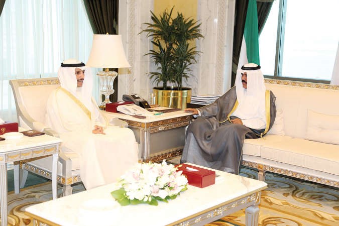 سمو نائب الامير وولي العهد الشيخ نواف الاحمد مستقبلا مرزوق الغانم 