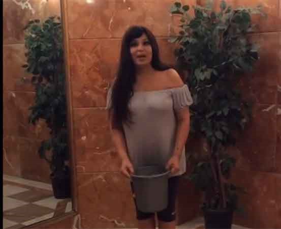 بالفيديو.. صرخات فيفي عبده بعد خوضها "تحدي الثلج"