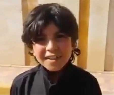 بالفيديو.. طفل يبايع تنظيم "داعش" على الموت.. والتنظيم يدرب الأطفال على ذبح وجز الرؤوس