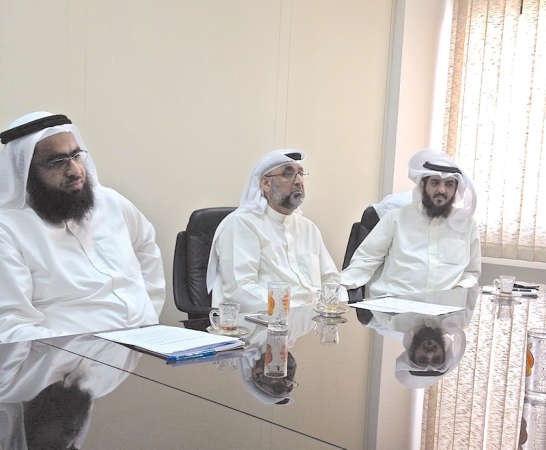 رومي الرومي وسلطان المزين خلال الاجتماع﻿