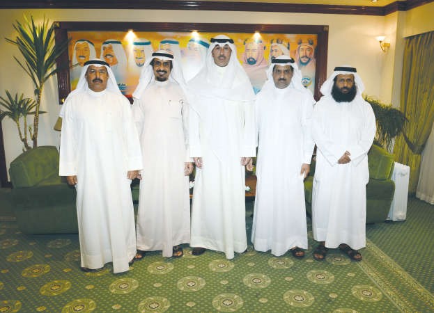 جانب من لقاء الخالد والاهالي