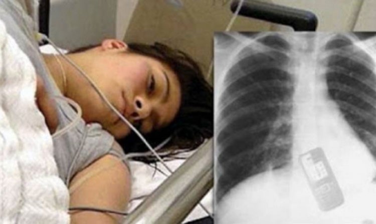 صورة: ابتلعت هاتفها كي لا يكتشف صديقها خيانتها 
