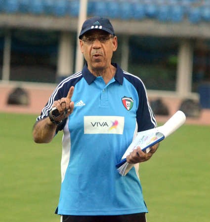 المدرب علي الشمري سيعتمد على العناصر الشابة 	عادل اليعقوب﻿