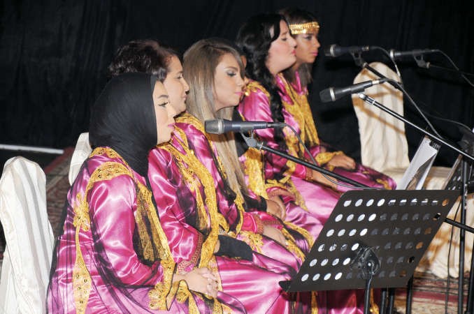 جانب من عضوات الفرقة النسائية الكويتية﻿