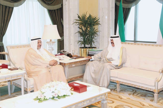 سمو نائب الامير وولي العهد الشيخ نواف الاحمد مستقبلا احمد الكليب ﻿