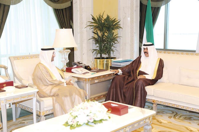 سمو نائب الامير وولي العهد الشيخ نواف الاحمد مستقبلا د نايف الحجرف﻿