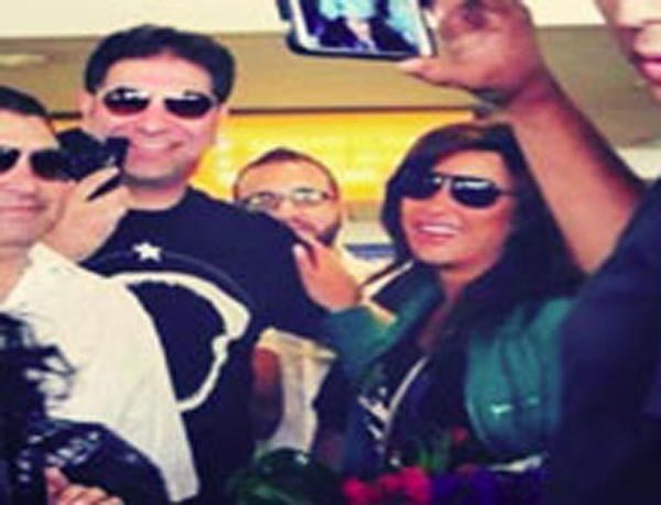 صورة.. نجوى كرم تتعرض لعملية نصب