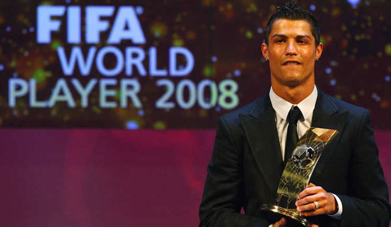 فورة سوق اللاعبين.. ريـال مدريد أنفق على ثلاثة لاعبين أكثر مما ما أنفقه أياكس منذ 1900  
