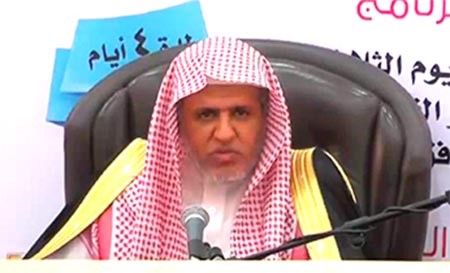 بالفيديو.. "الداعي" إلى نقل قبر الرسول يظهر بعد صمت