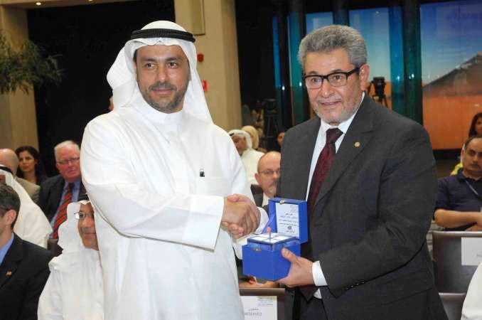 تكريم الوكيل المساعد للتعليم العام دخالد الرشيد هاني عبدالله