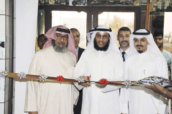 هادي العجمي يفتتح المهرجان﻿