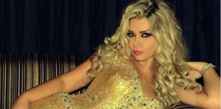 بالفيديو.. مادلين مطر تقود دراجة هوائية في شوارع بيروت !
