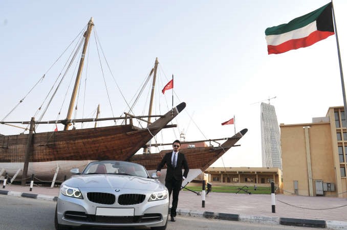 BMW Z4 تبهر من حولها بجاذبيتها