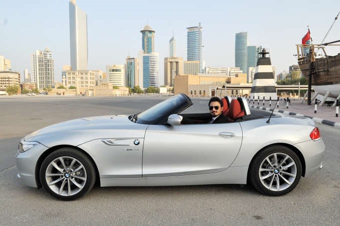 BMW Z4 تبهر من حولها بجاذبيتها