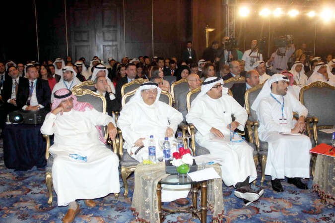 د محمد الجراح وعلي الموسى ود انور المضف وعمر الغانم في مقدمة الحضور 	هاني عبدالله﻿