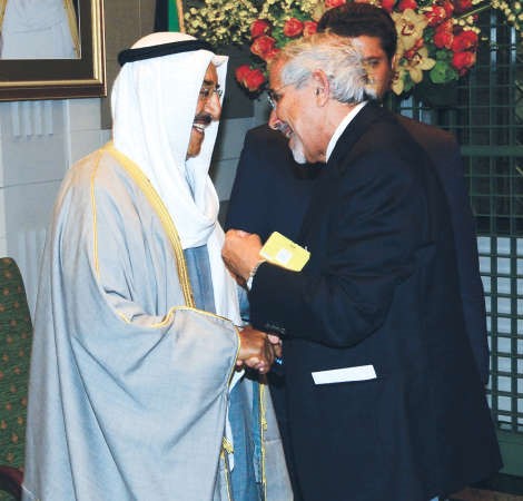 د هلال الساير مهنئا صاحب السمو الامير﻿