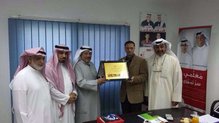  دطارق البكري خلال تكريمه من اللجنة الوطنية العليا للوقاية من المخدرات﻿