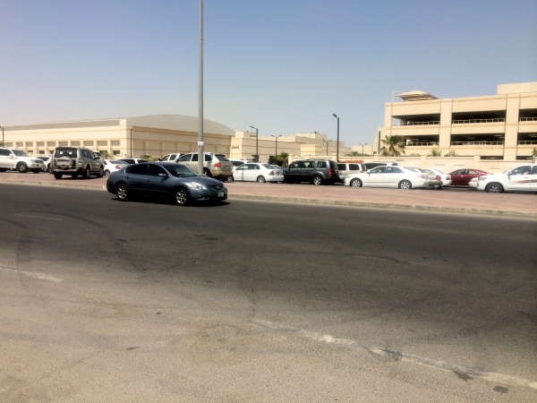 ازدحام مروري كثيف في اول يوم دراسة﻿