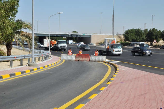 مدخل منطقة الظهر من طريق الملك فهد﻿