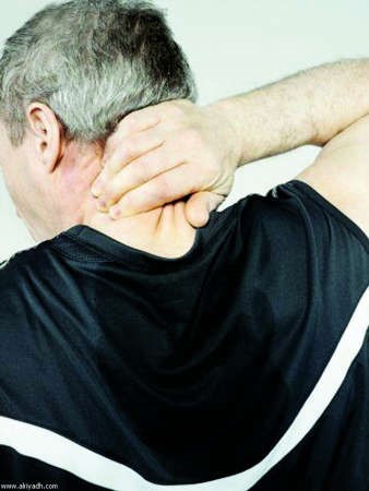 من اعراض المرض الاحساس بتيار كهربائي في الرقبة
﻿