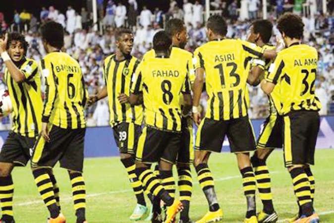 الاتحاد يحاول العودة الى واجهة الكرة السعودية من بوابة الهلال﻿