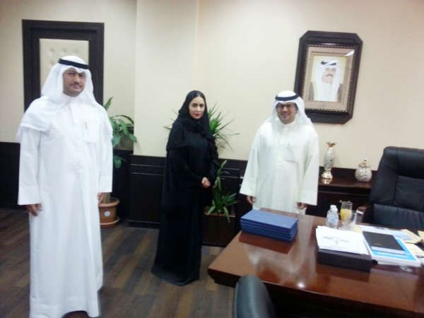 المستشار محمد علي سالمين في استقبال نبيلة الدوخي بحضور هاشم القلاف﻿