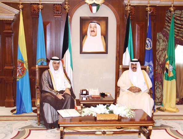 سمو ولي العهد الشيخ نواف الاحمد مستقبلا د محمد الهاشل ﻿