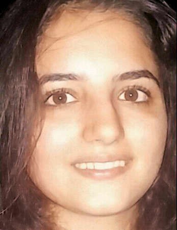 رنا أحمد ستصبح إعلامية