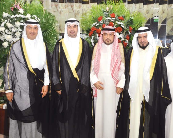 جاسم العون مهنئا
