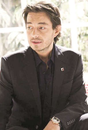 احمد زاهر﻿