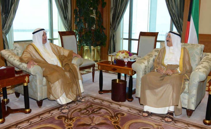 صاحب السمو الامير الشيخ صباح الاحمد مستقبلا علي الغانم ﻿