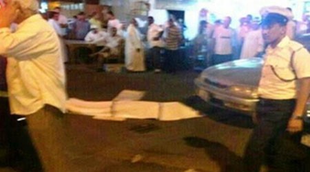 بالفيديو.. بحريني يقتل سعودياً بـ3 طعنات عند فندق عذاري في البحرين