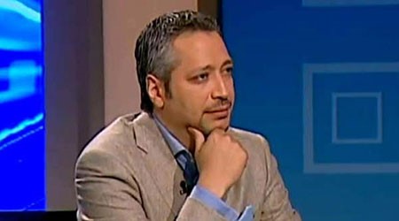 بالفيديو.. اعلامي مصري لنجل المعزول: أنت واطي