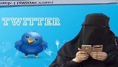 "معلمة" تجبر طالباتها على متابعتها في «تويتر»