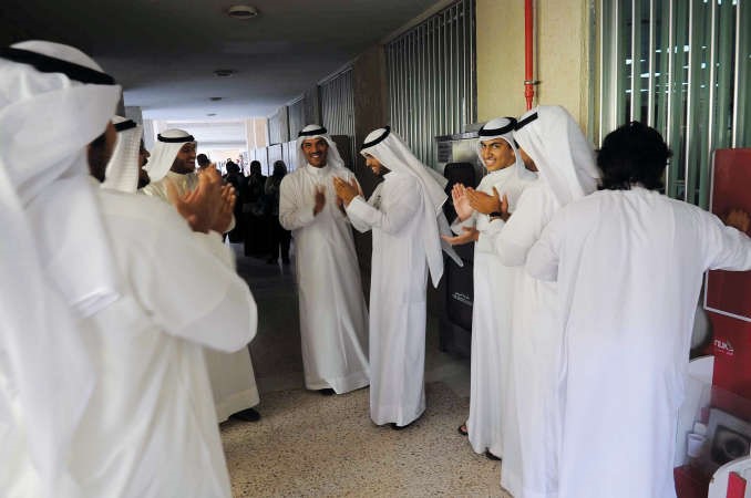 انصار القائمة الريادية يحتفلون بالفوز اسامة ابوعطية