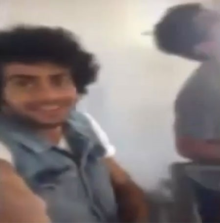 بالفيديو.. مغامر سعودي يتسلق اعلى سارية في العالم بجدة ليلتقط "سيلفي"