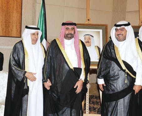 الشيخ احمد صباح السالم والشيخ ثامر العلي يباركان﻿